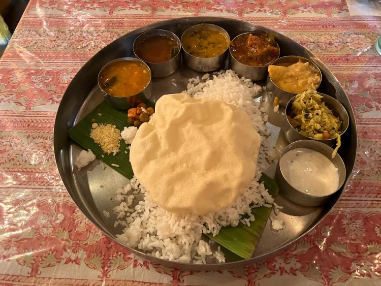 京都・Thilagaのミールス