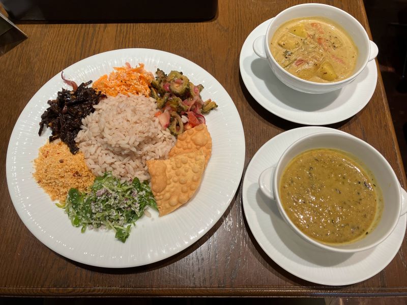 京都　Sir Thomas LIPTONポルタ店のライス＆カレー