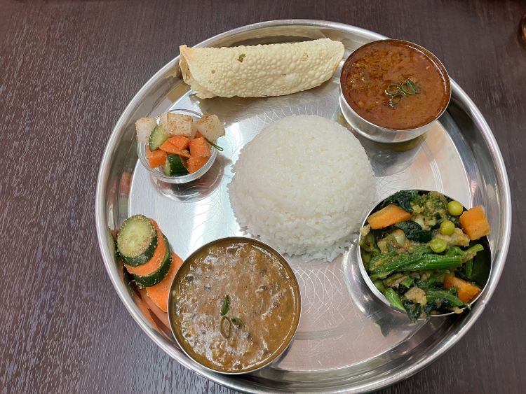 京都 ニューアナミカのダルバート